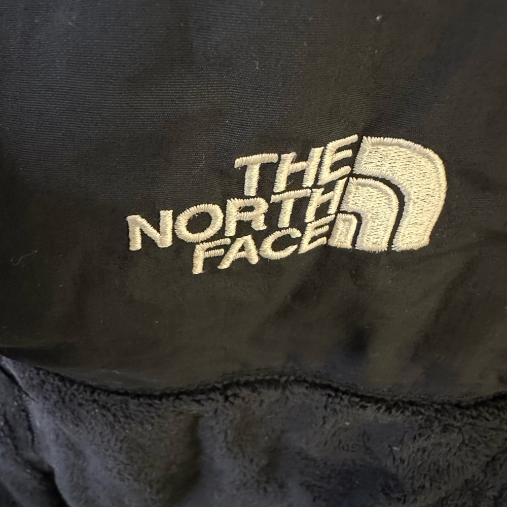 The North Face Girls XL Black Fleece Jacket – Soft Sherpa Denali Style - Picture 4 of 4